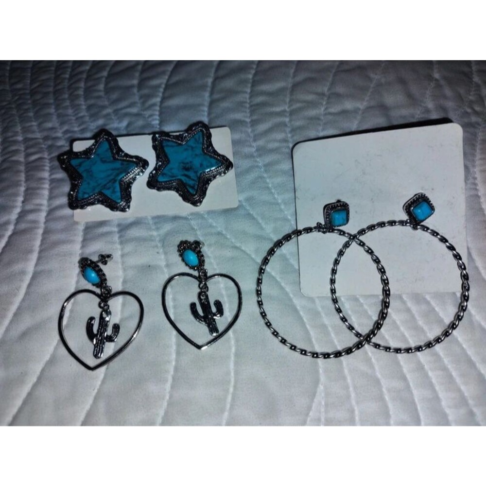 3 Western earrings